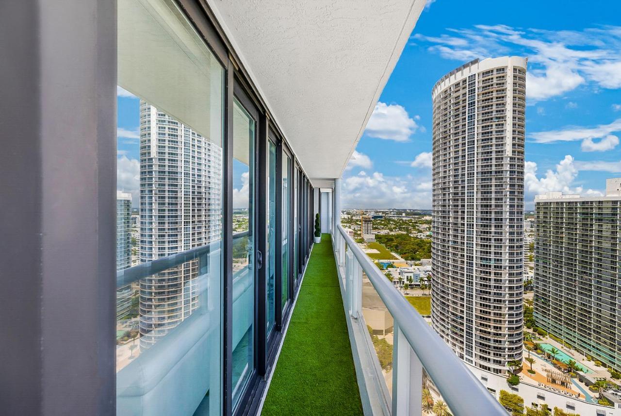 Incredible Waterfront Penthouse With Bay View Apartment Miami Exterior photo