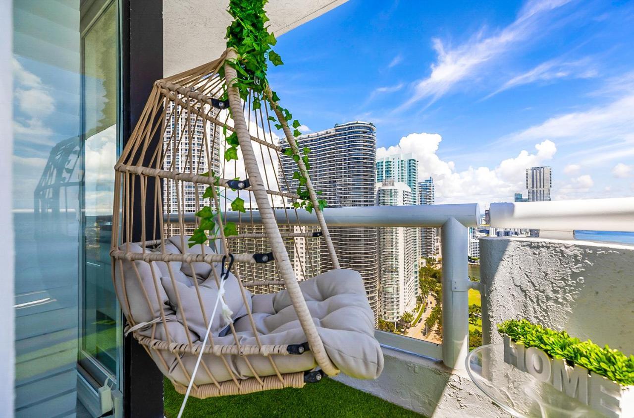 Incredible Waterfront Penthouse With Bay View Apartment Miami Exterior photo